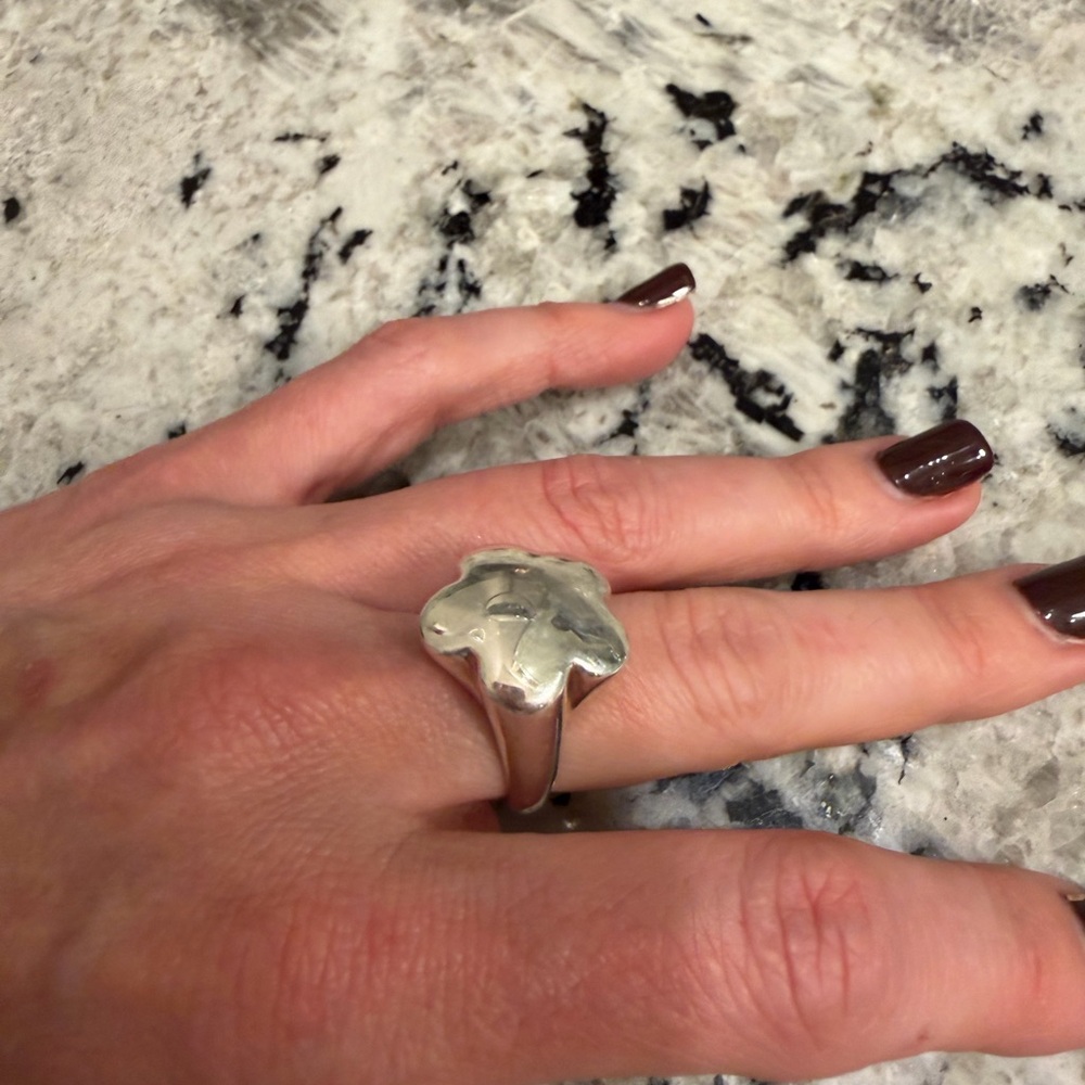 2 TOUS  Silver Signet Rings - Picture 6 of 9